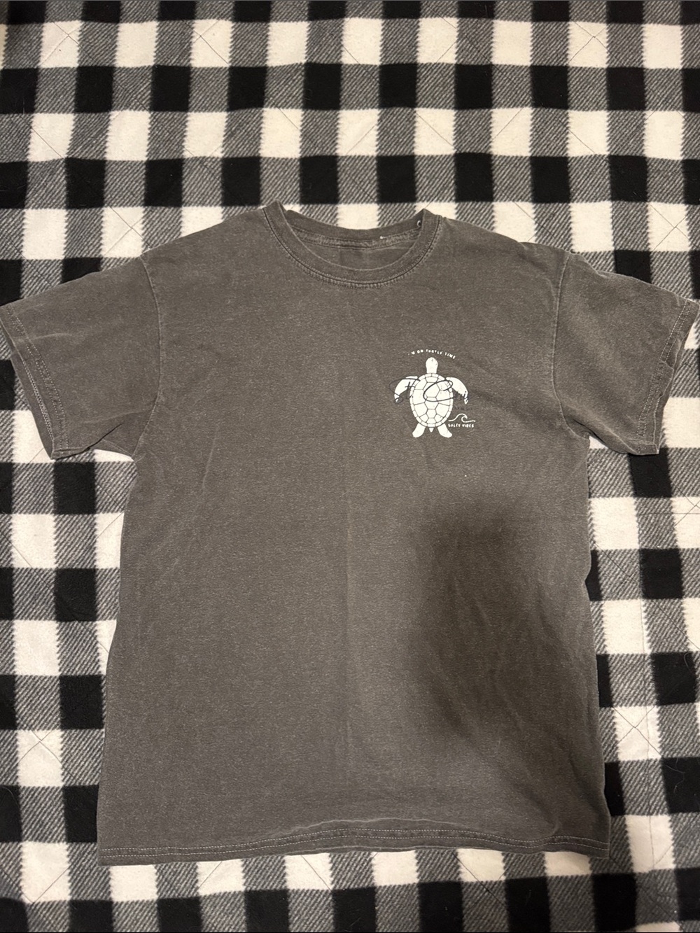 Men's Gray Short-Sleeve T-Shirt with Turtle Graphic